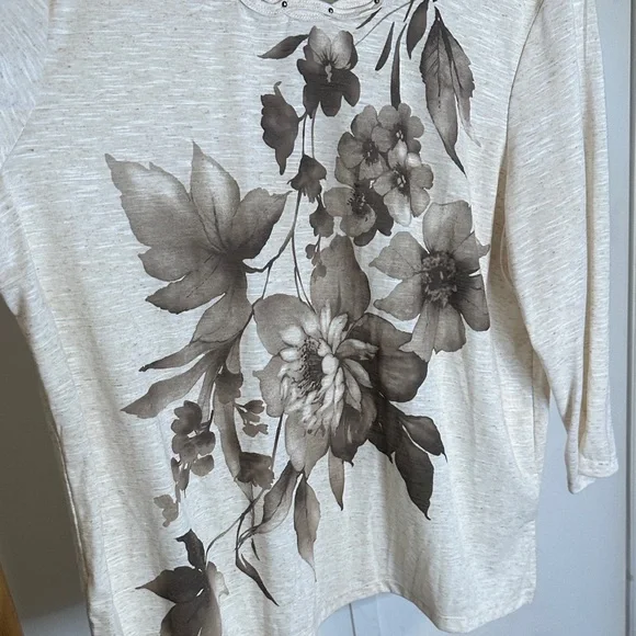 Alfred Dunner Cream Floral Long Sleeve Top‎ - Picture 5 of 13